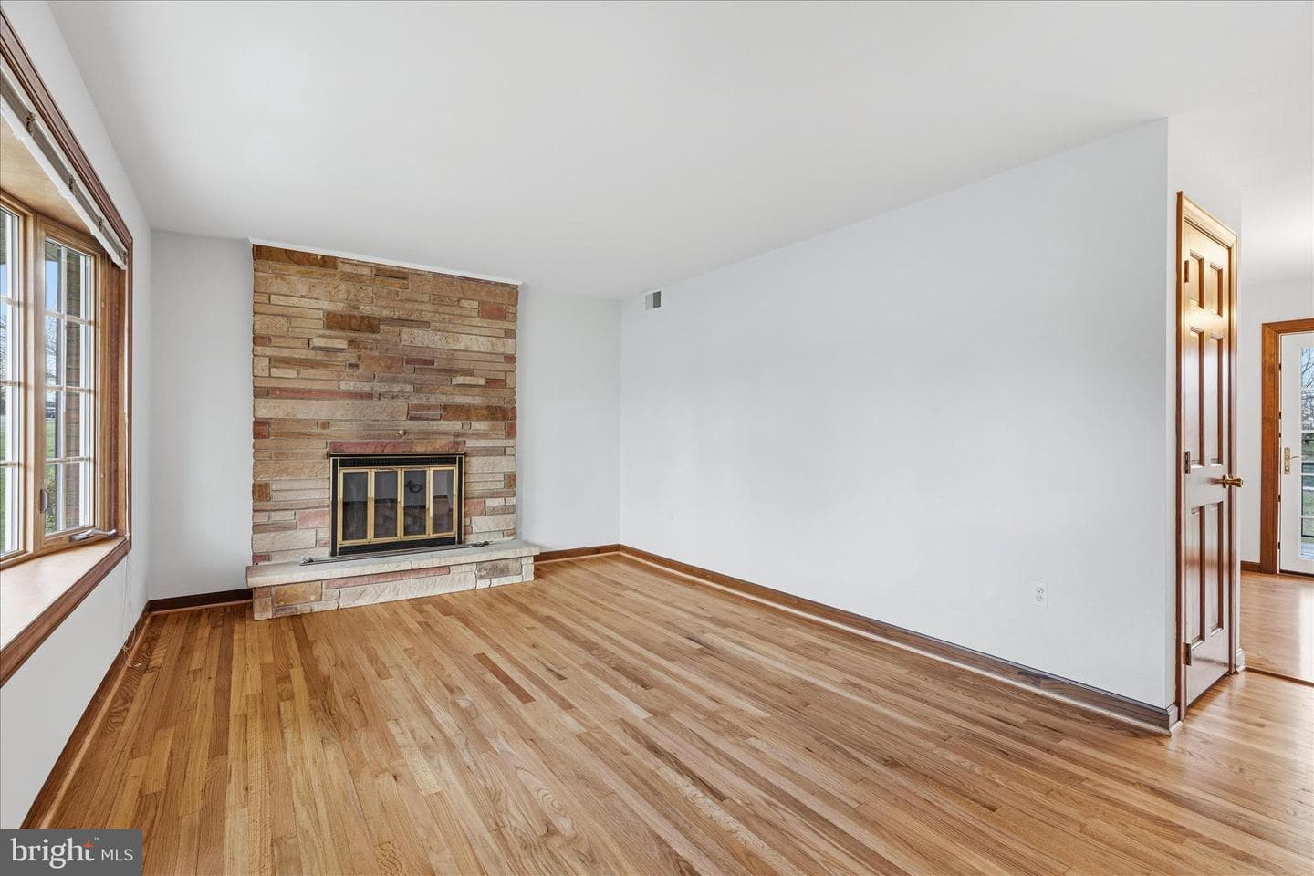 18360 Woodside Drive photo 7