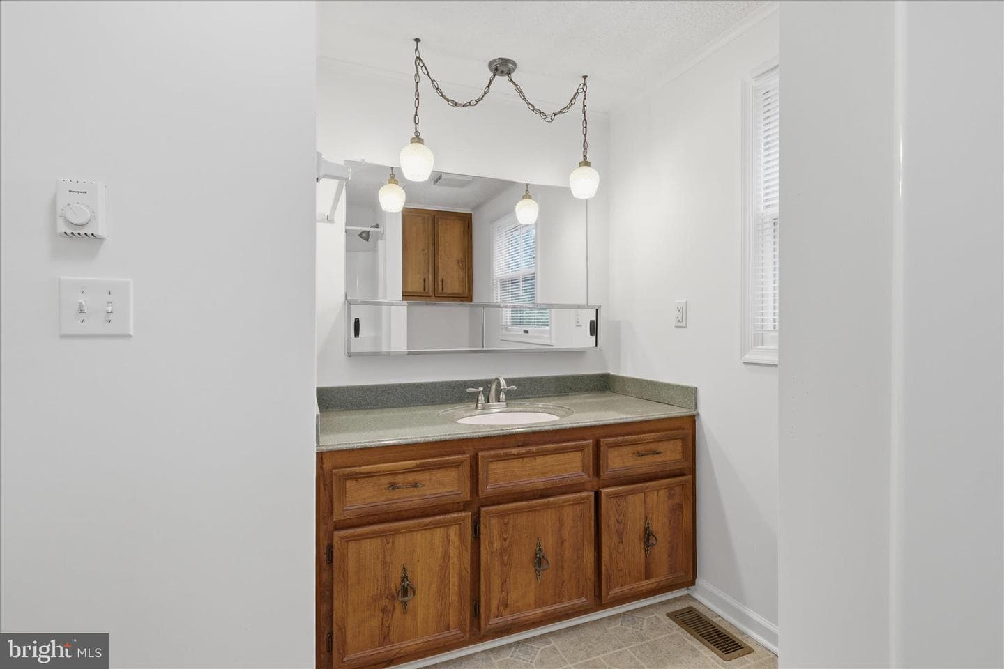 860 Pine Street photo 18