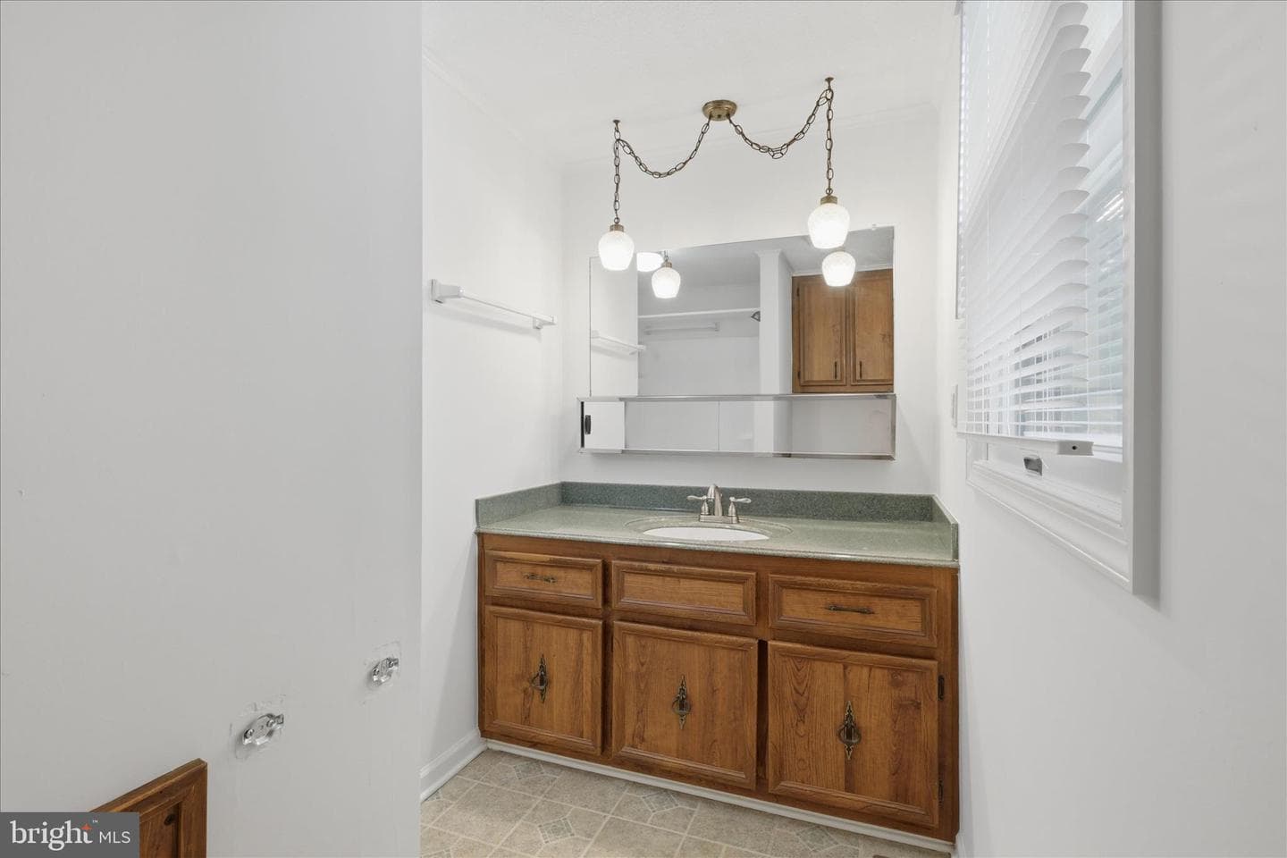 860 Pine Street photo 19