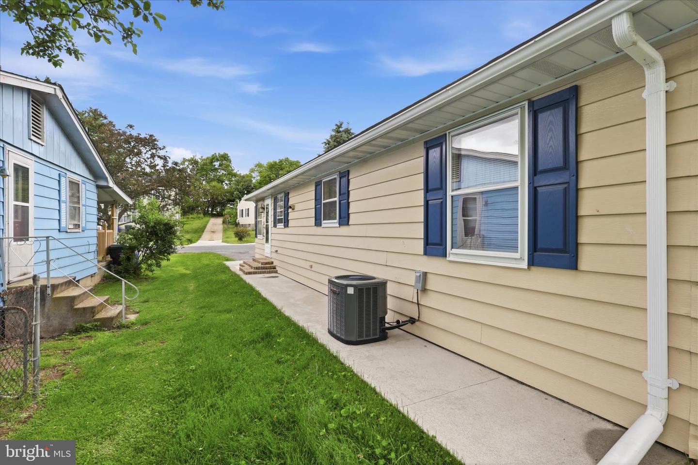 860 Pine Street photo 29