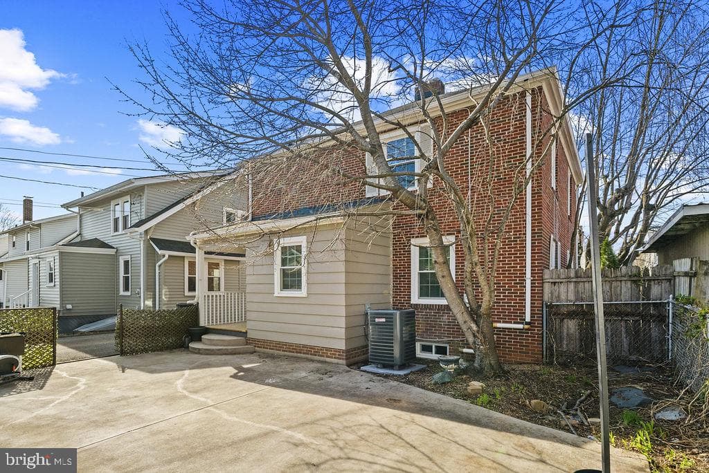 832 Maryland Avenue photo 34