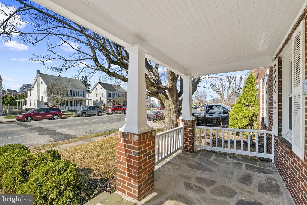 832 Maryland Avenue photo 6