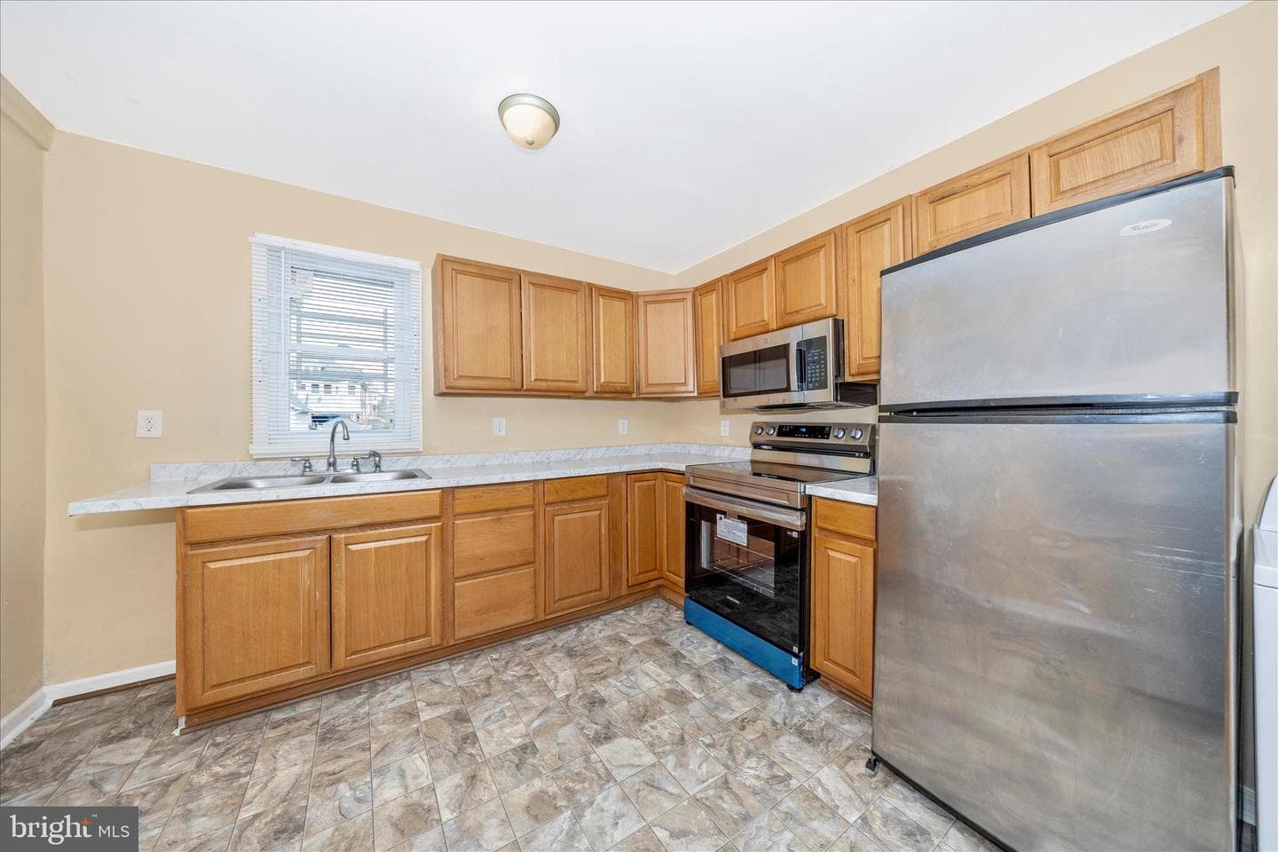 225 Alexander Street photo 12