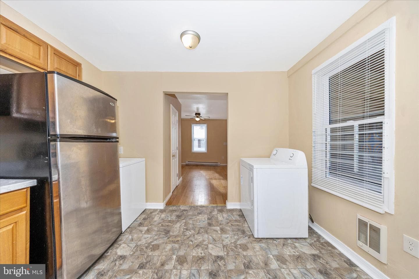 225 Alexander Street photo 15