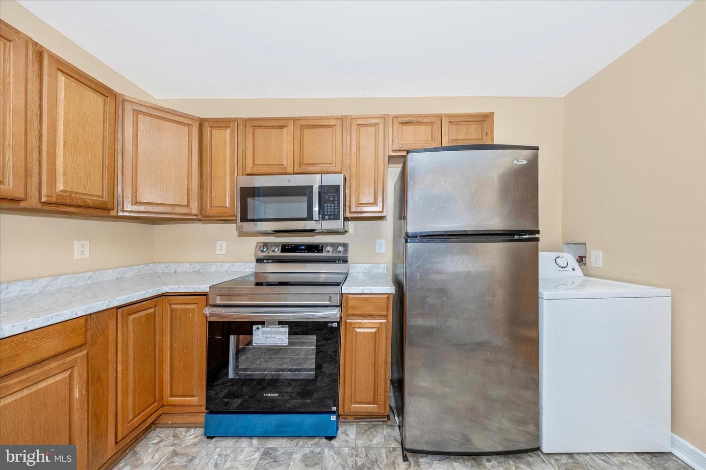 225 Alexander Street photo 18