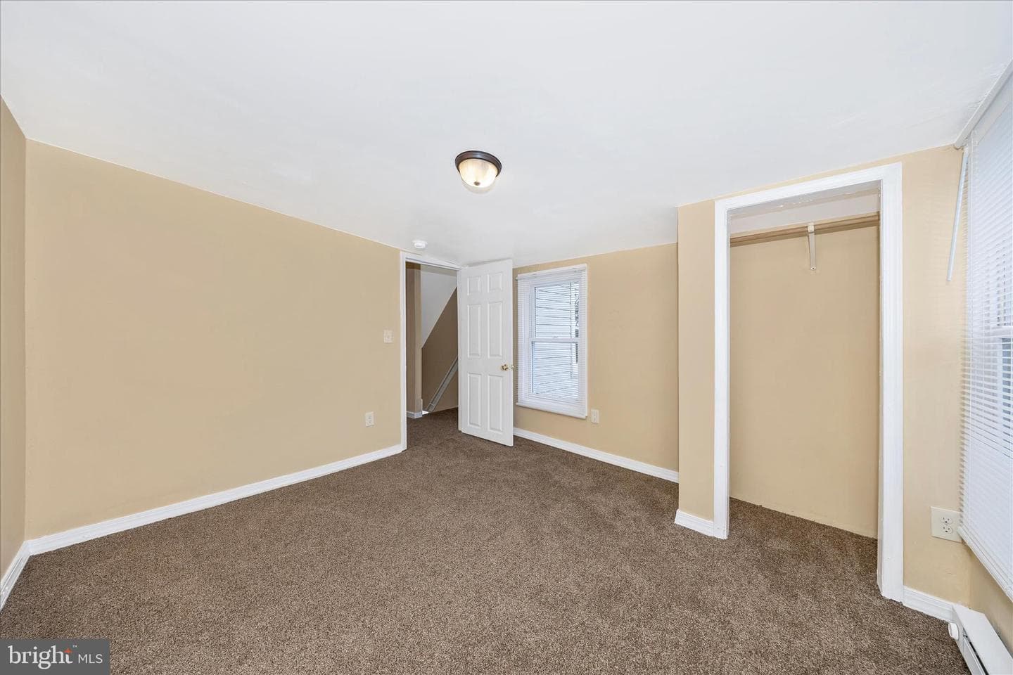 225 Alexander Street photo 27