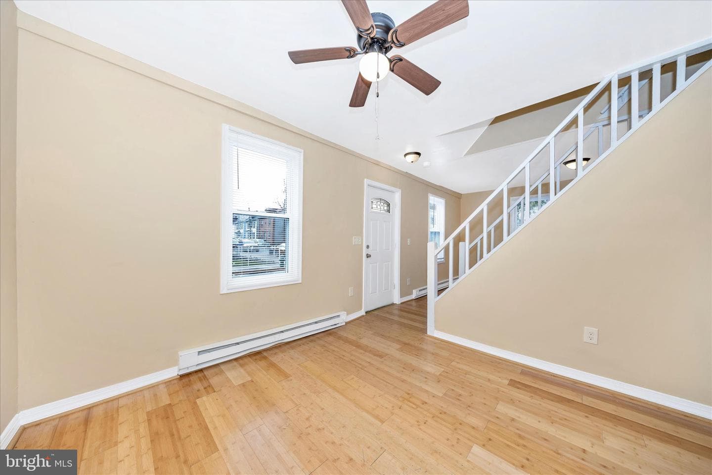 225 Alexander Street photo 6