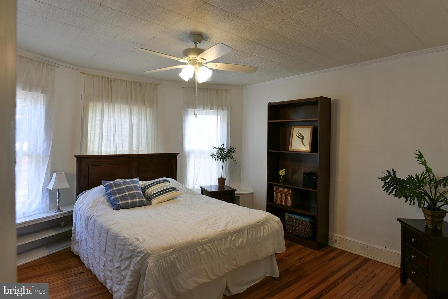 1011 Hamilton Boulevard photo 26