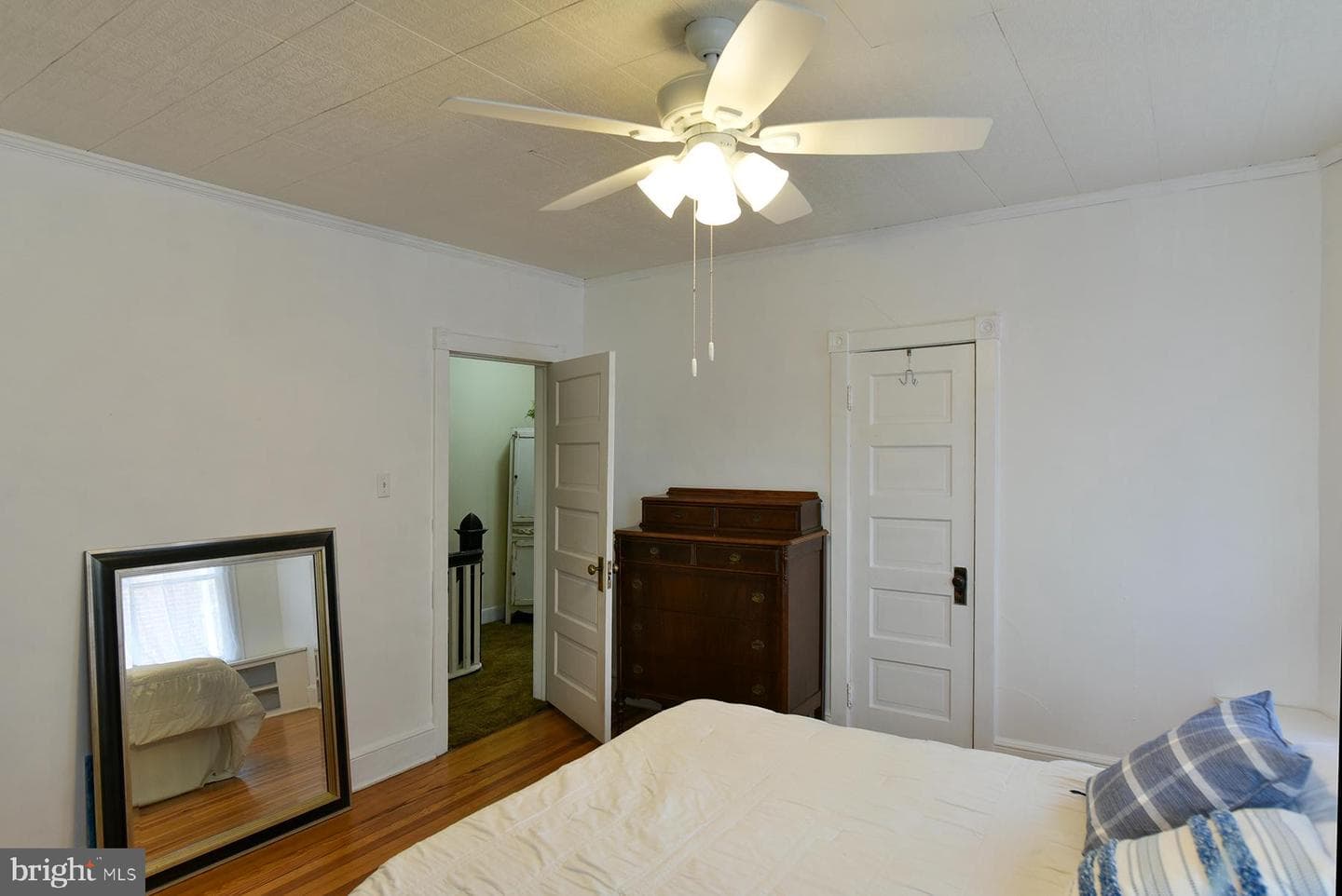 1011 Hamilton Boulevard photo 27