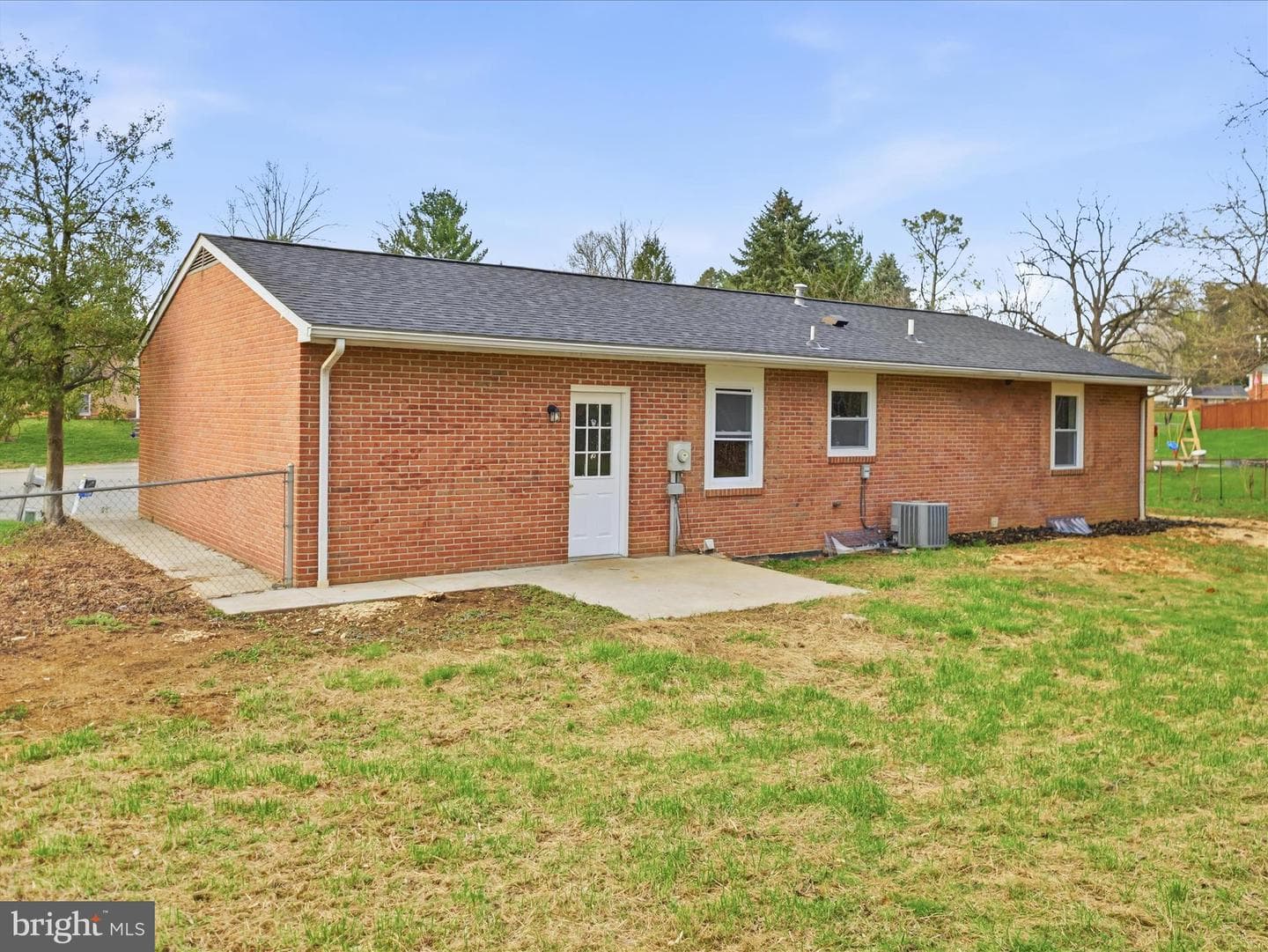 17821 Greentree Lane photo 28