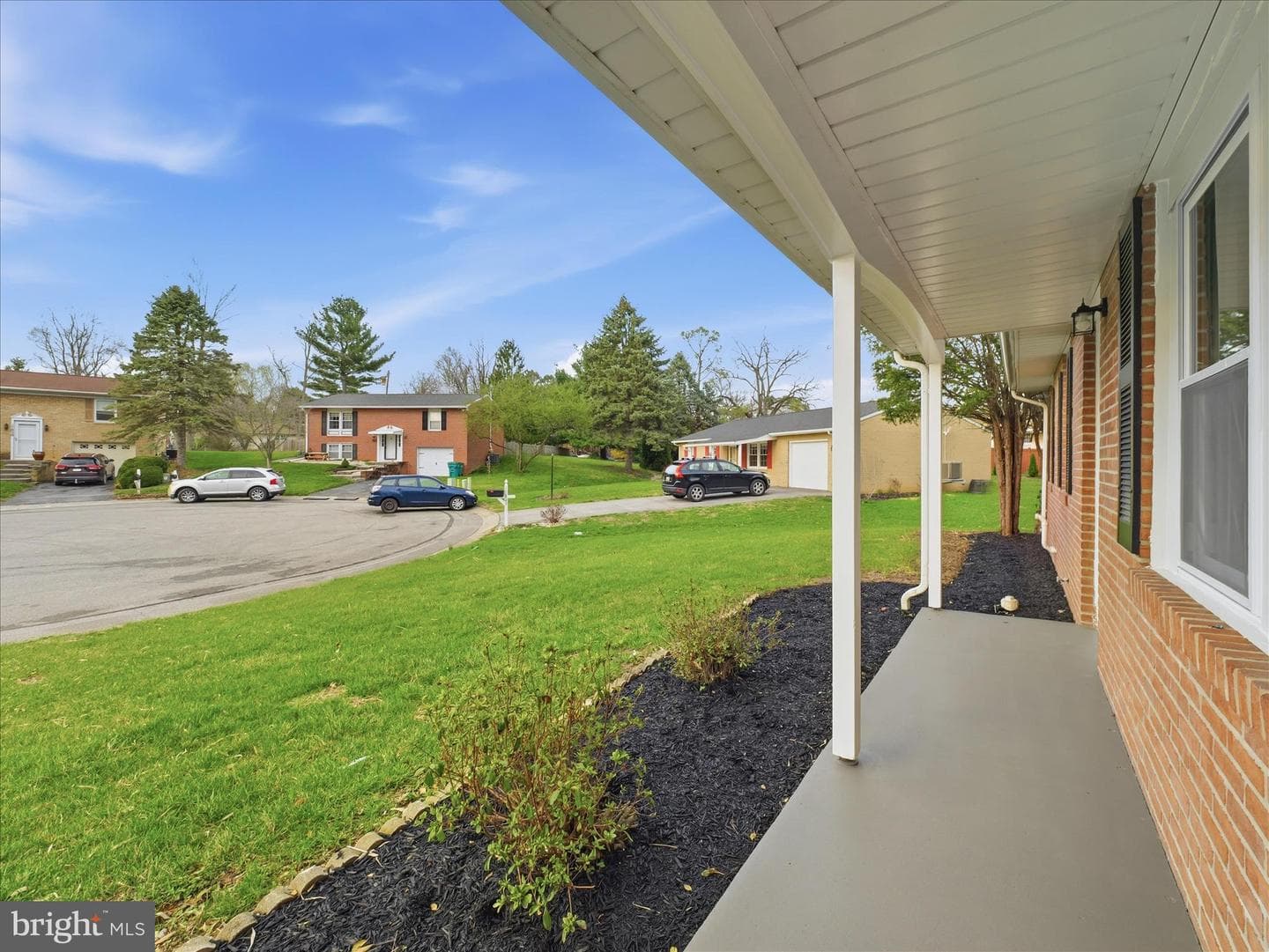 17821 Greentree Lane photo 3