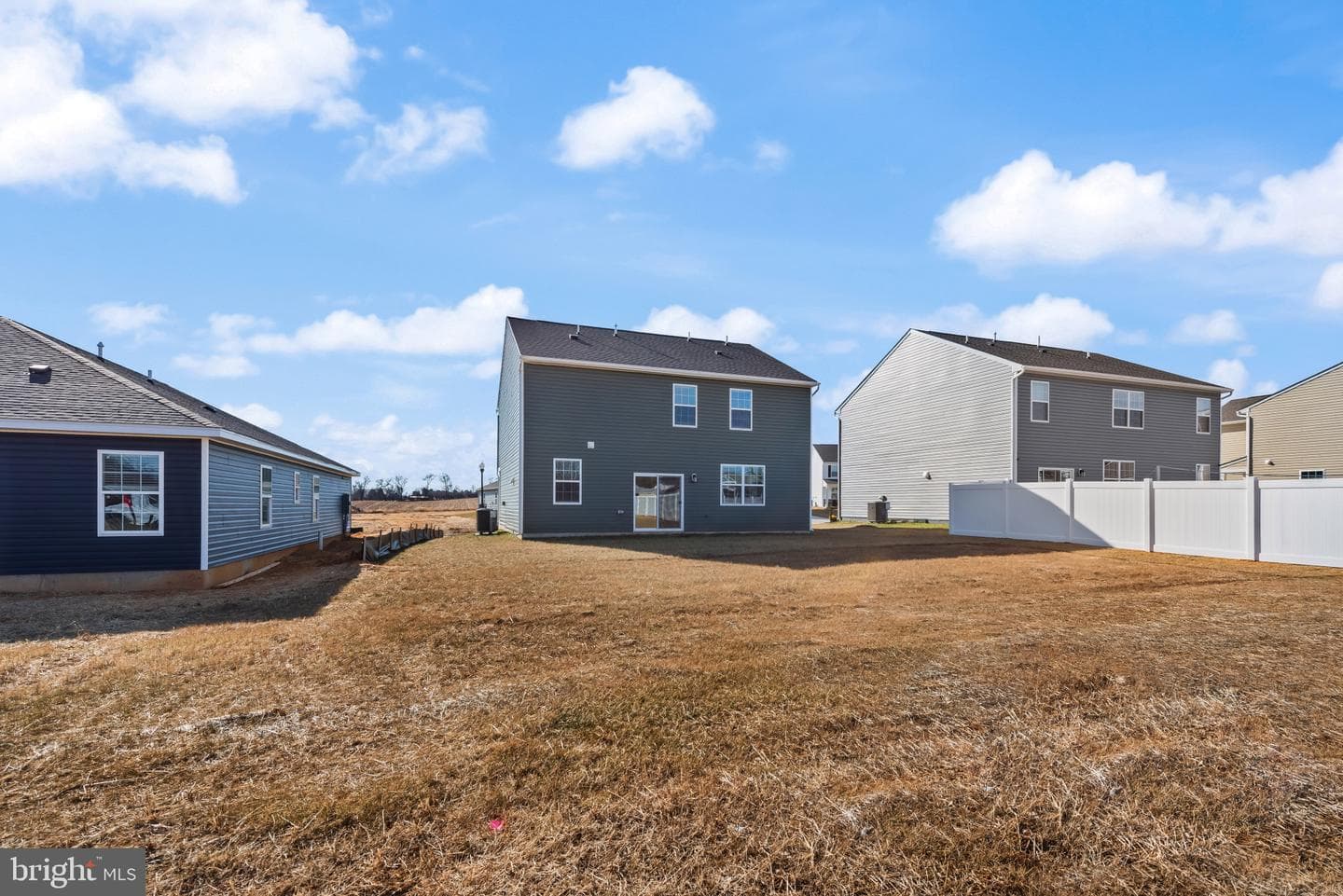 648 Armstrong Avenue photo 36