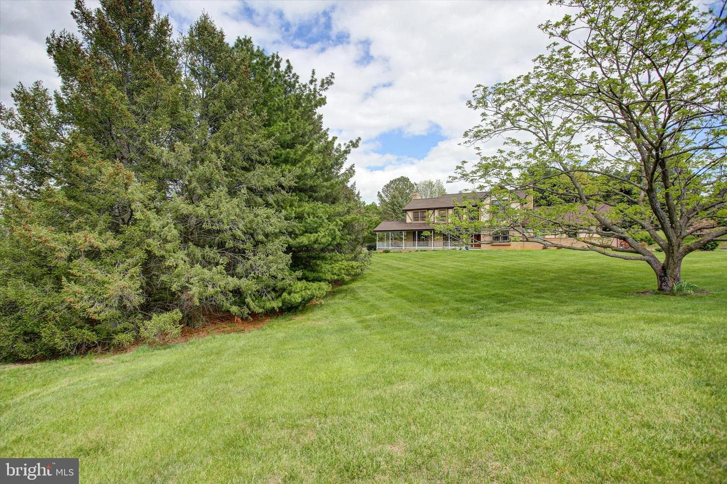 8001 Mapleville Road photo 12