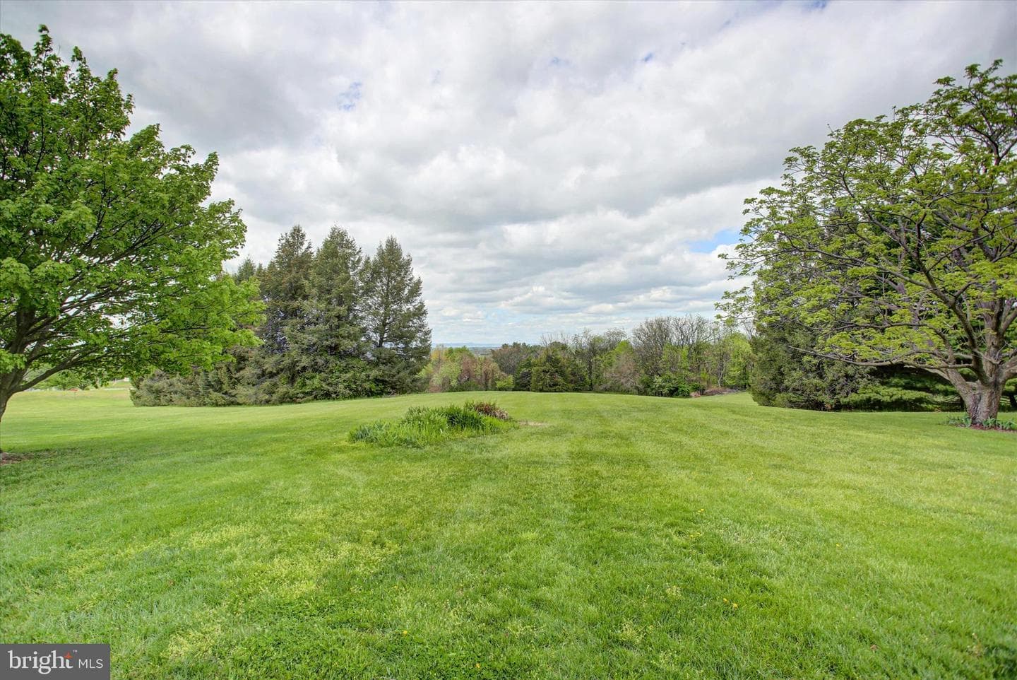 8001 Mapleville Road photo 14