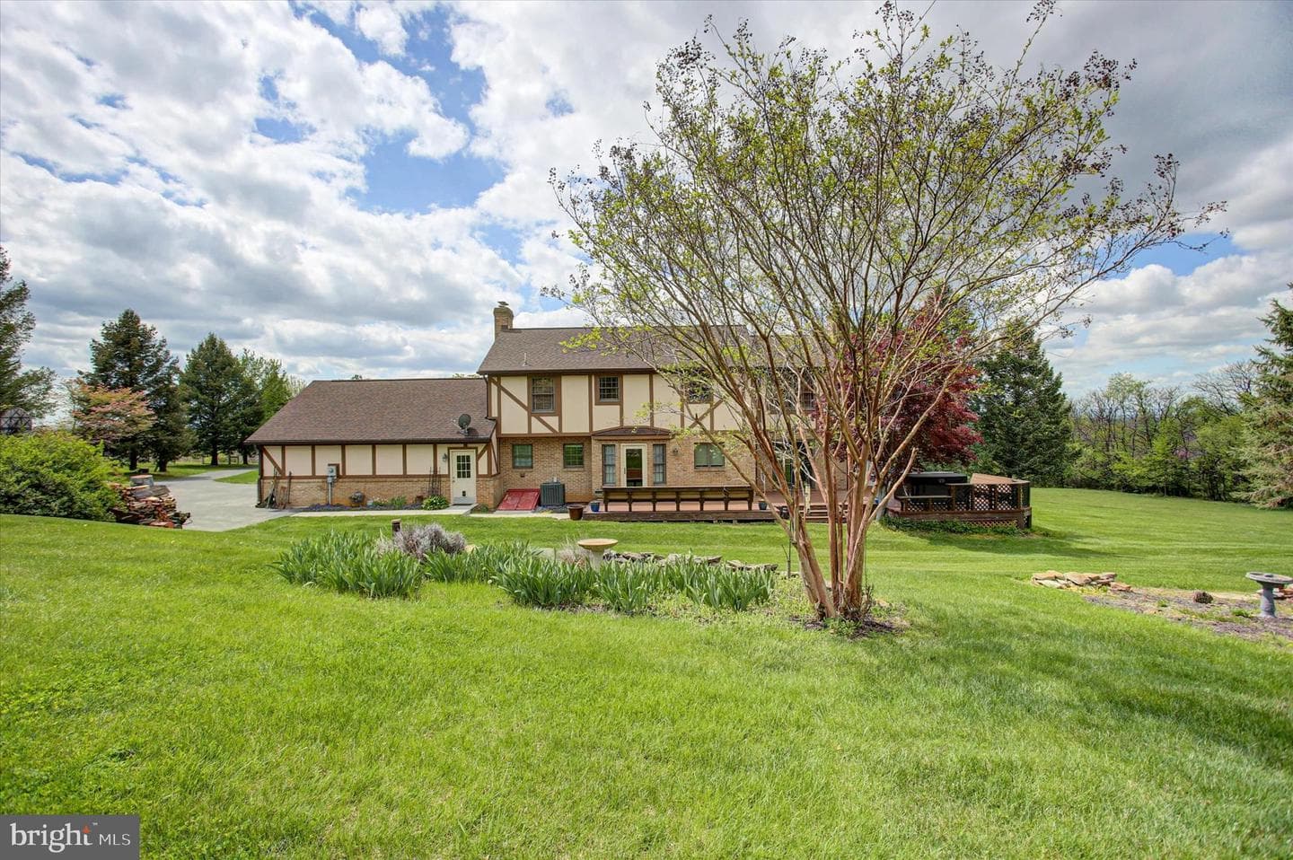 8001 Mapleville Road photo 63