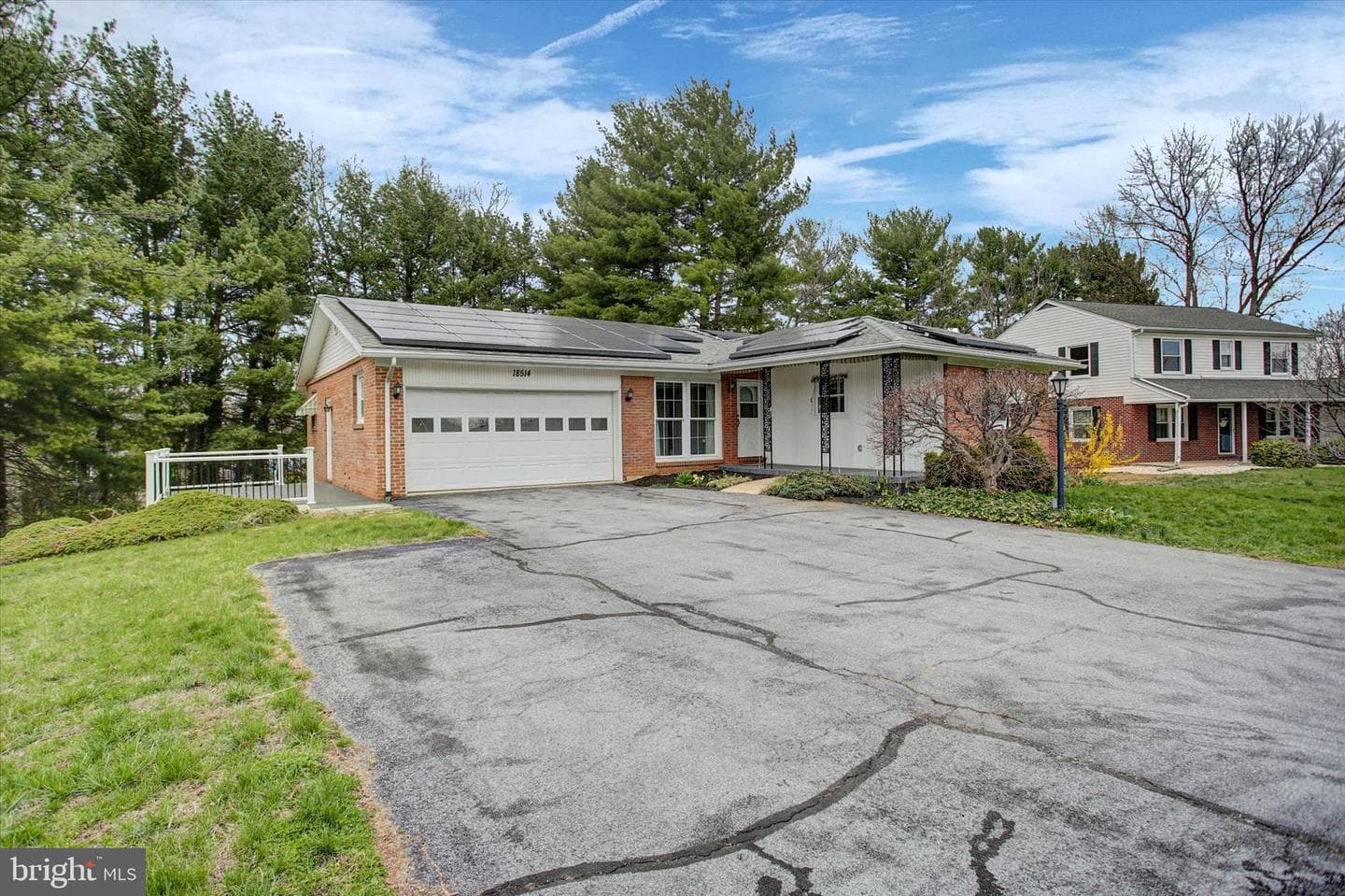 18514 Indian Cottage Road photo 2