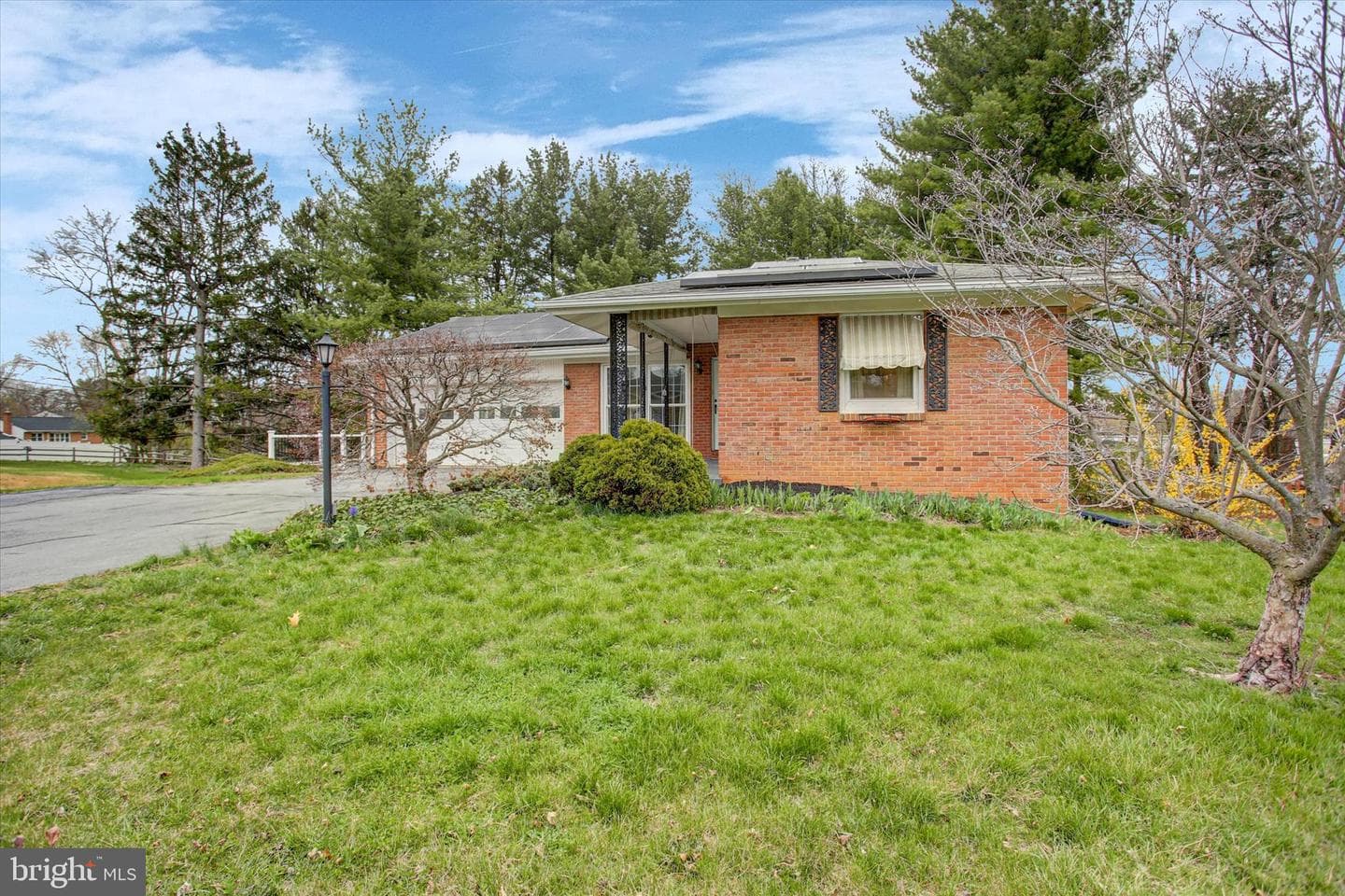 18514 Indian Cottage Road photo 3