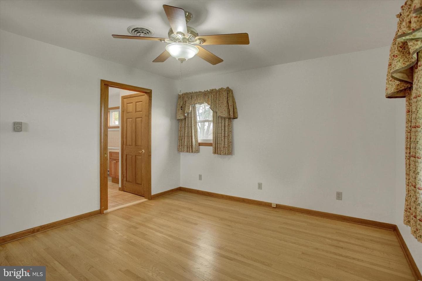 18514 Indian Cottage Road photo 9