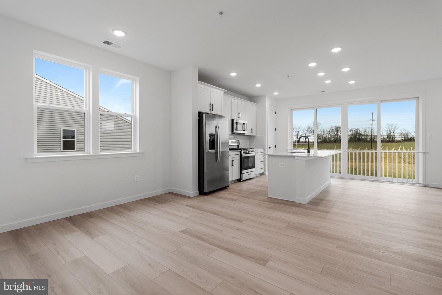 10110 Wilkes Drive photo 12