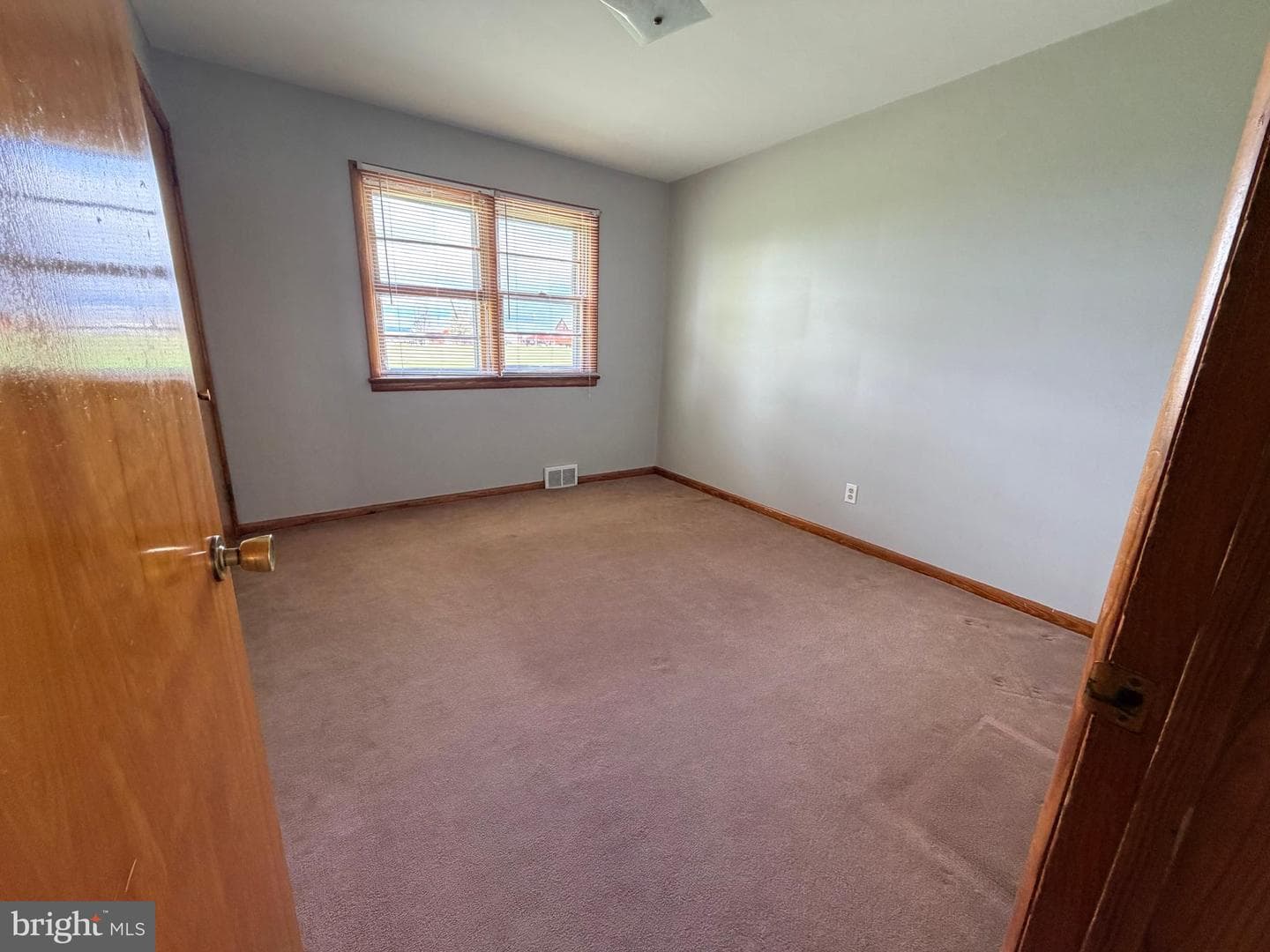 9060 Downsville Pike photo 18