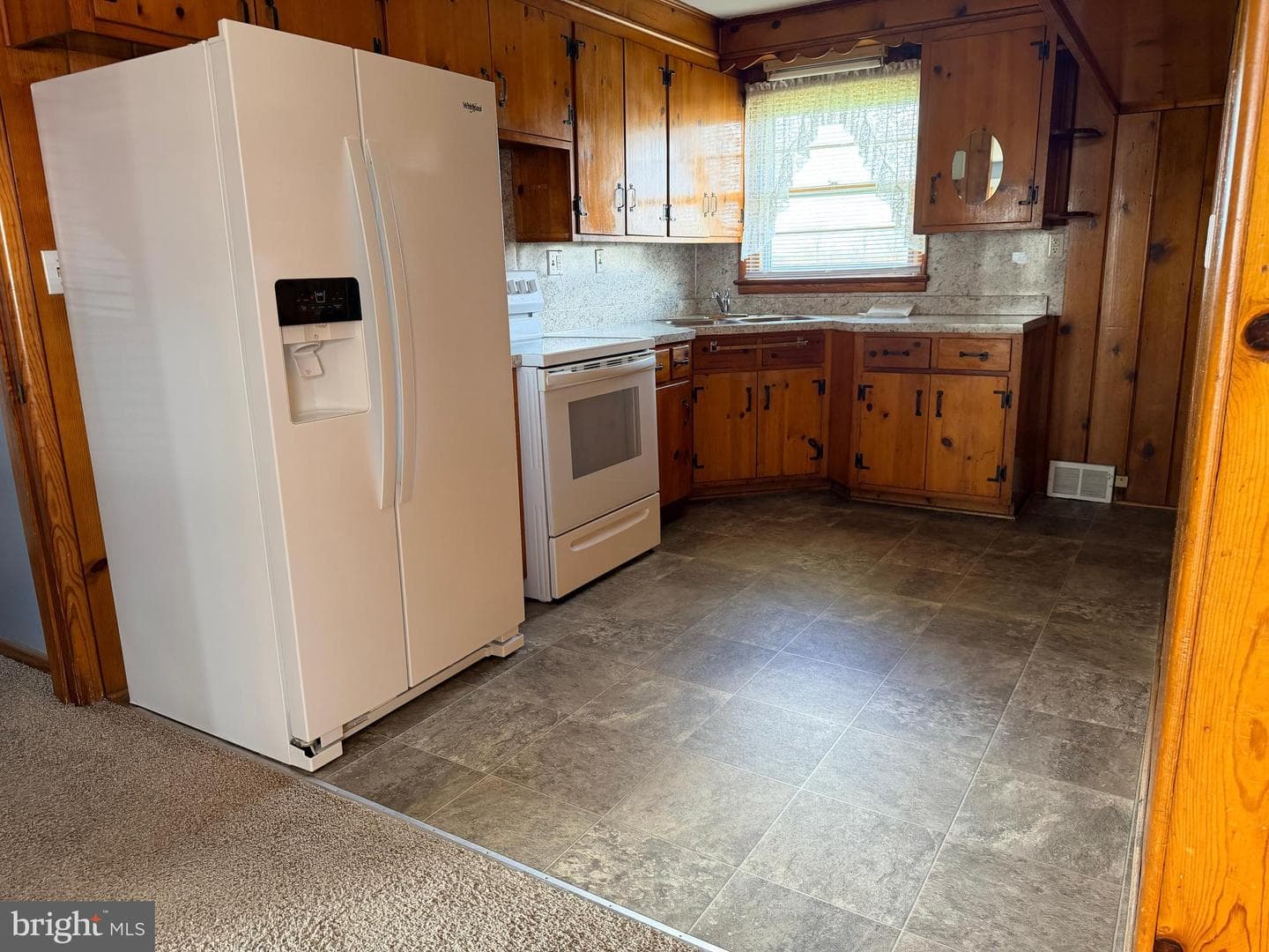 9060 Downsville Pike photo 7