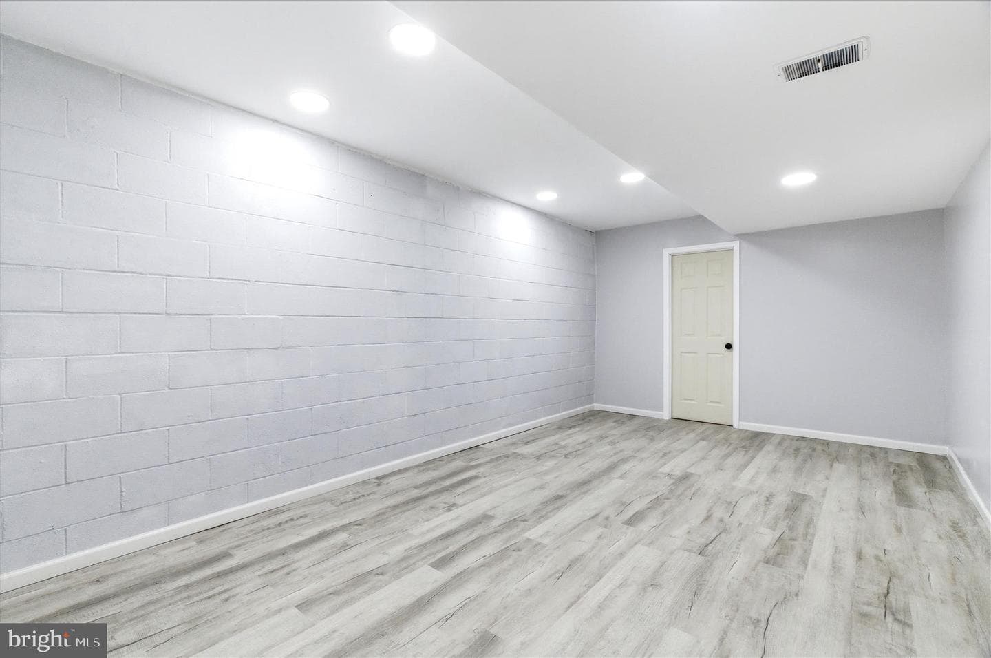 200 Rock Willow Avenue photo 24