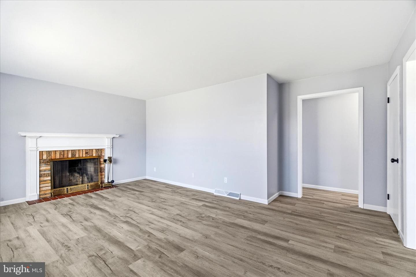 200 Rock Willow Avenue photo 4