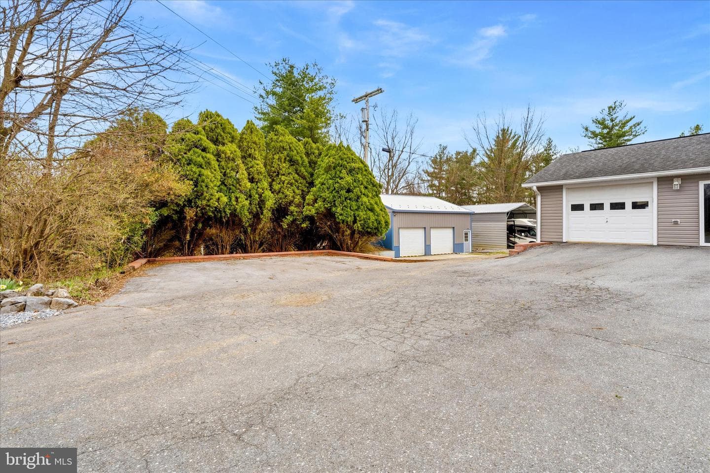 18711 Burnside Bridge Road photo 5
