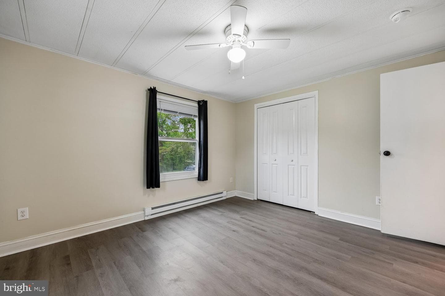 21639 Leiter Street photo 20