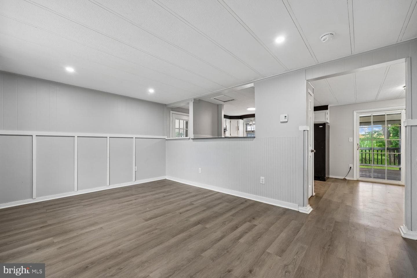 21639 Leiter Street photo 9