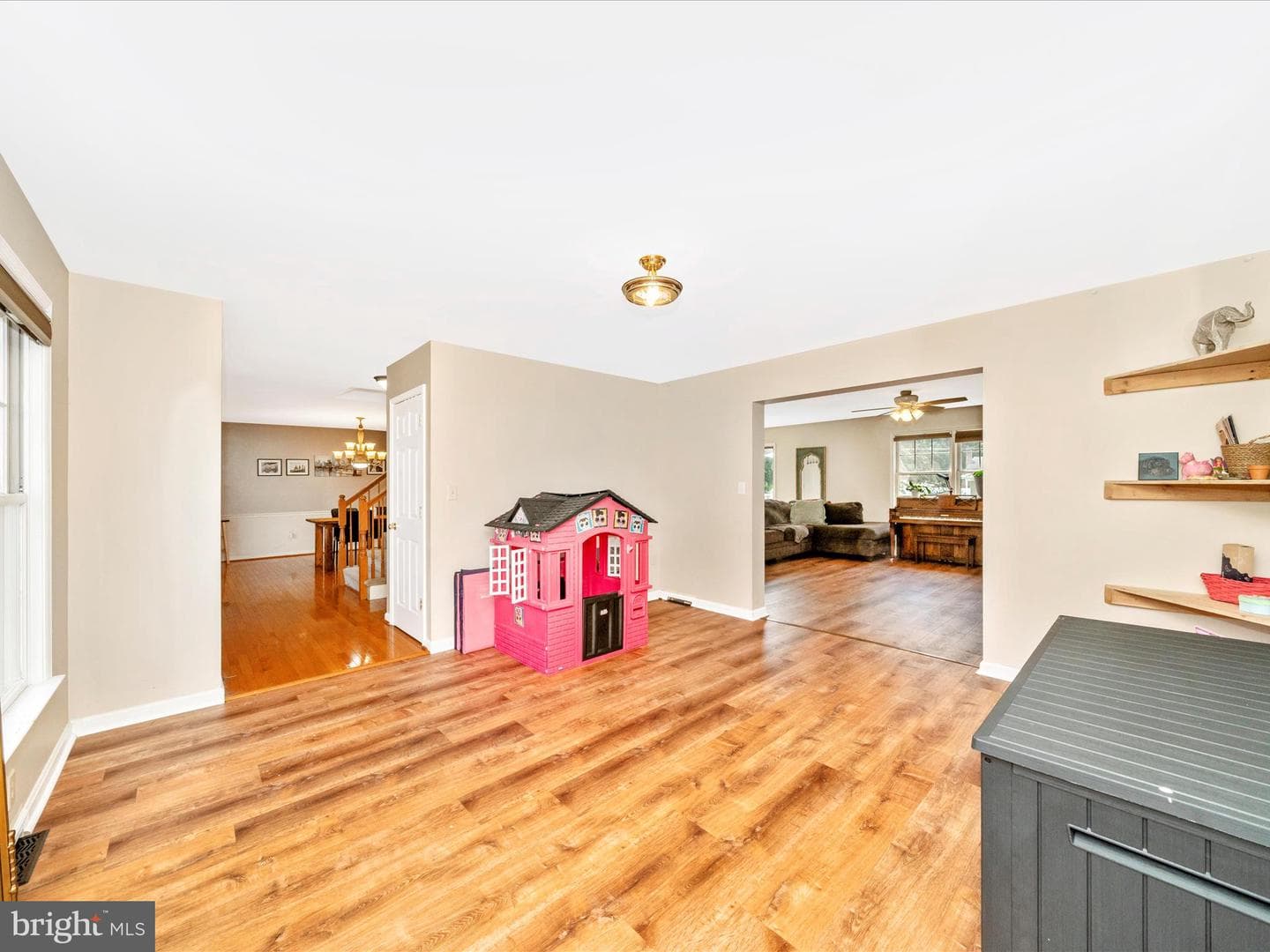 16815 Cavalry Drive photo 5