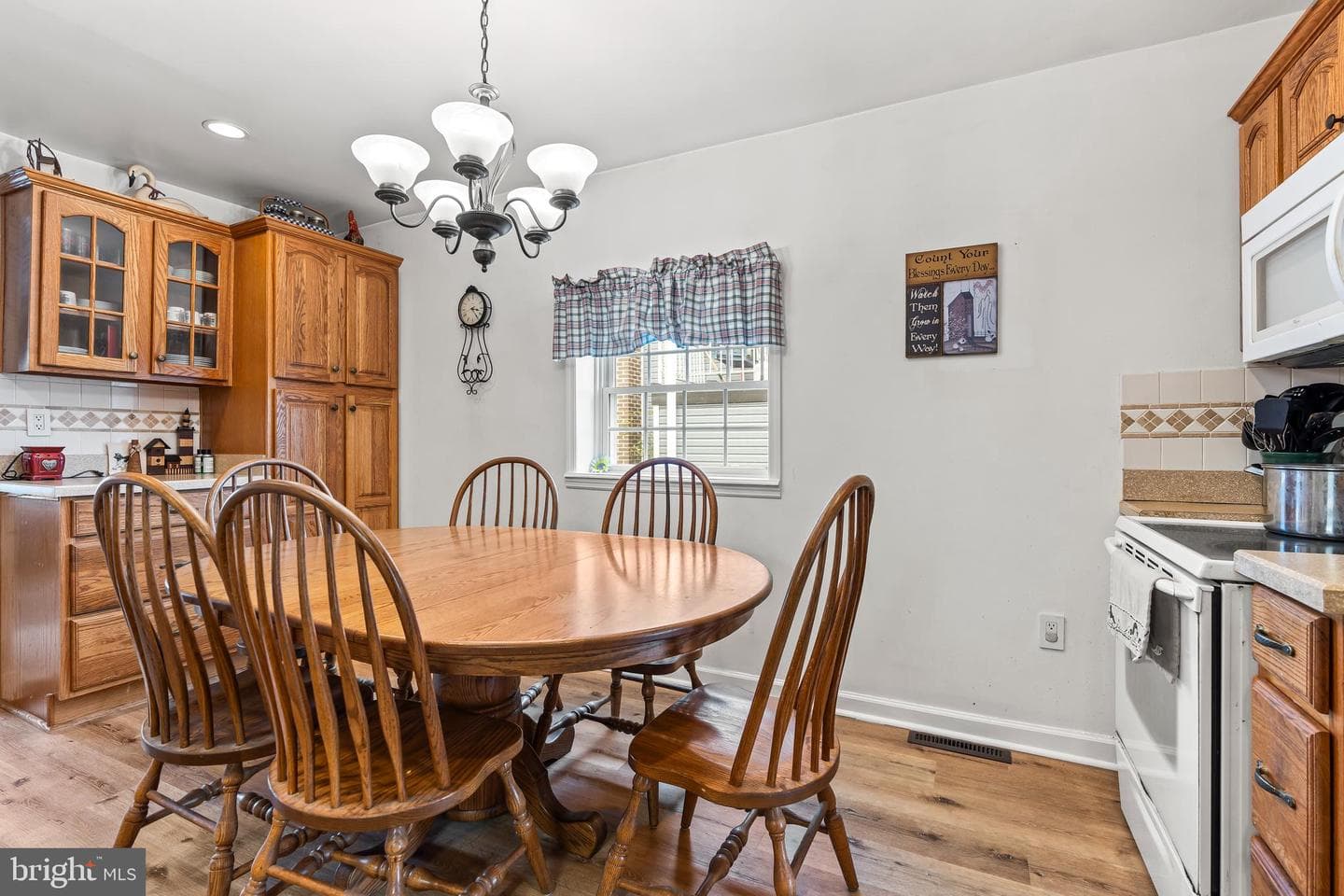 425 S Artizan Street photo 12