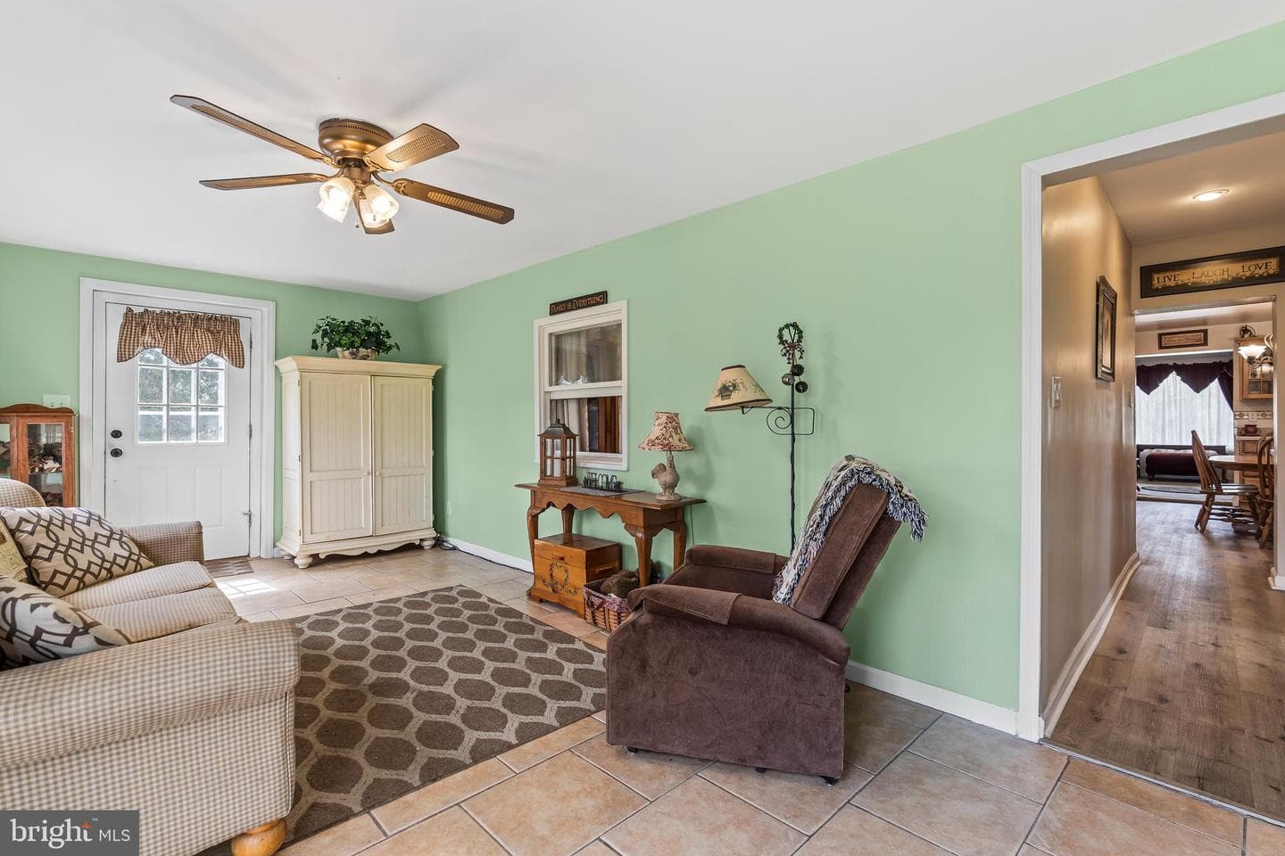 425 S Artizan Street photo 14