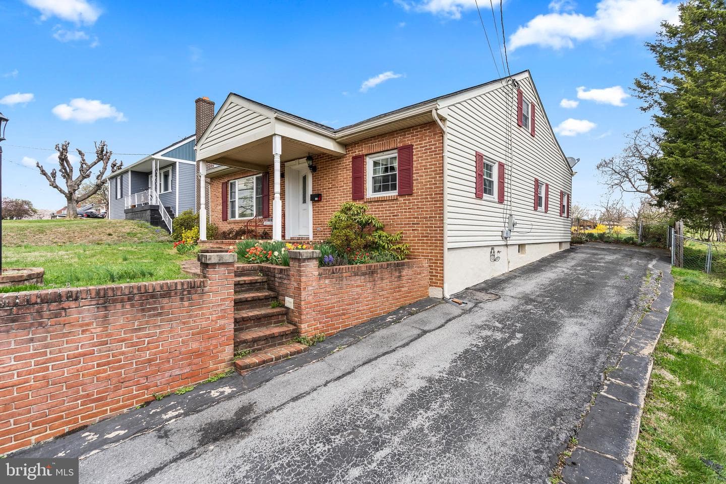 425 S Artizan Street photo 3