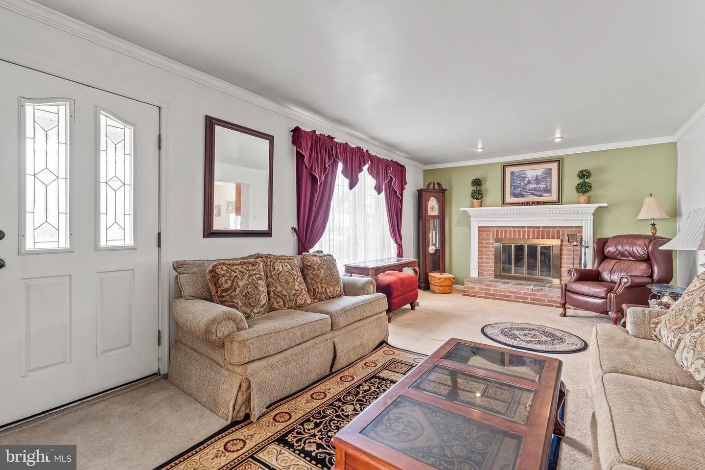 425 S Artizan Street photo 4