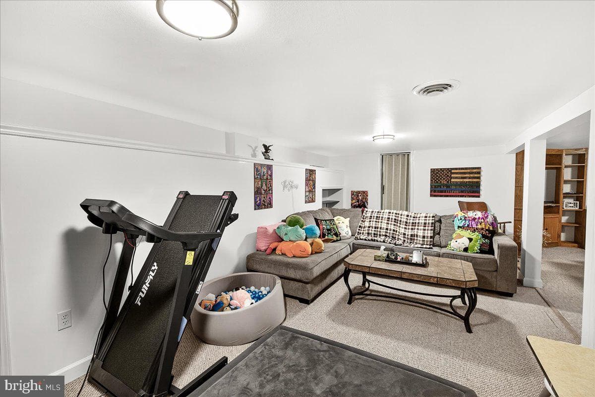 106 Harvard Road photo 33