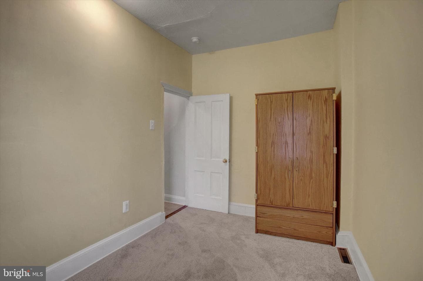 114 E Antietam Street E photo 16