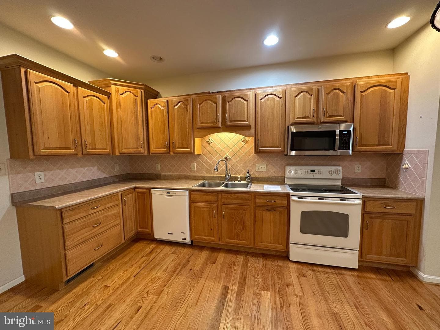 1846 Meridian Drive photo 25