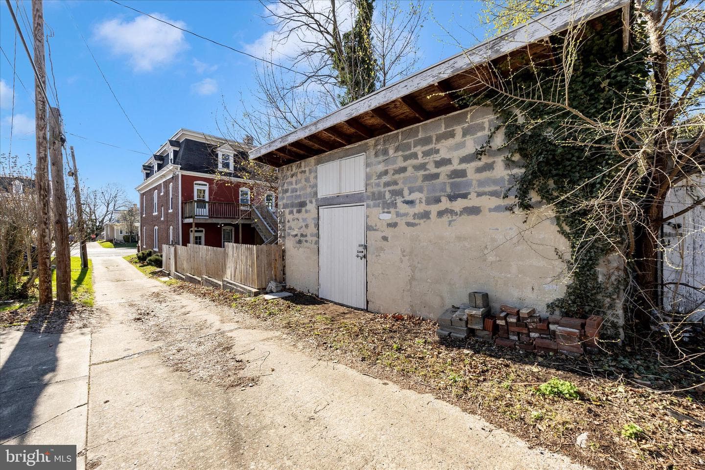 519 Summit Avenue photo 52