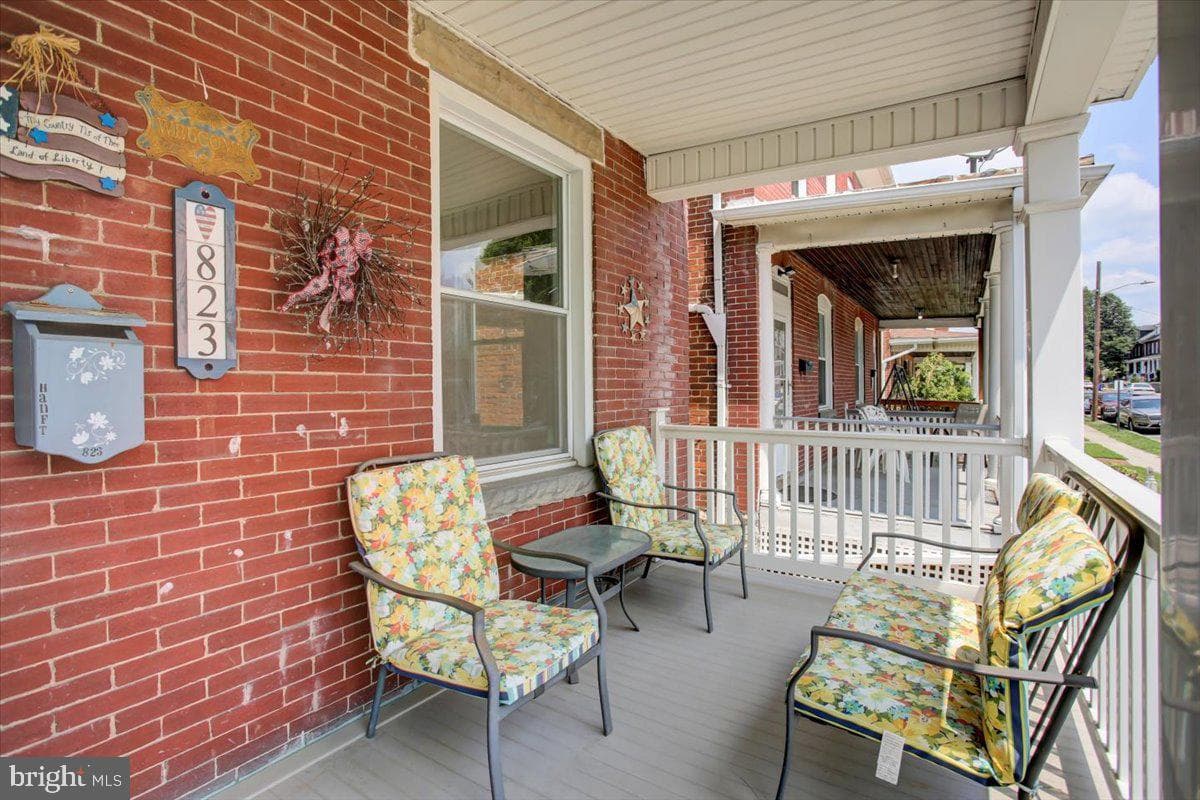 823 Mulberry Avenue photo 4