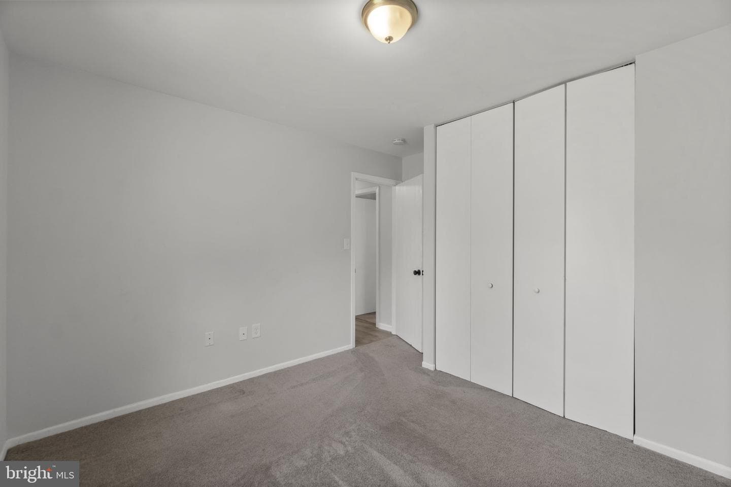 7726 Mcclellan Avenue photo 34