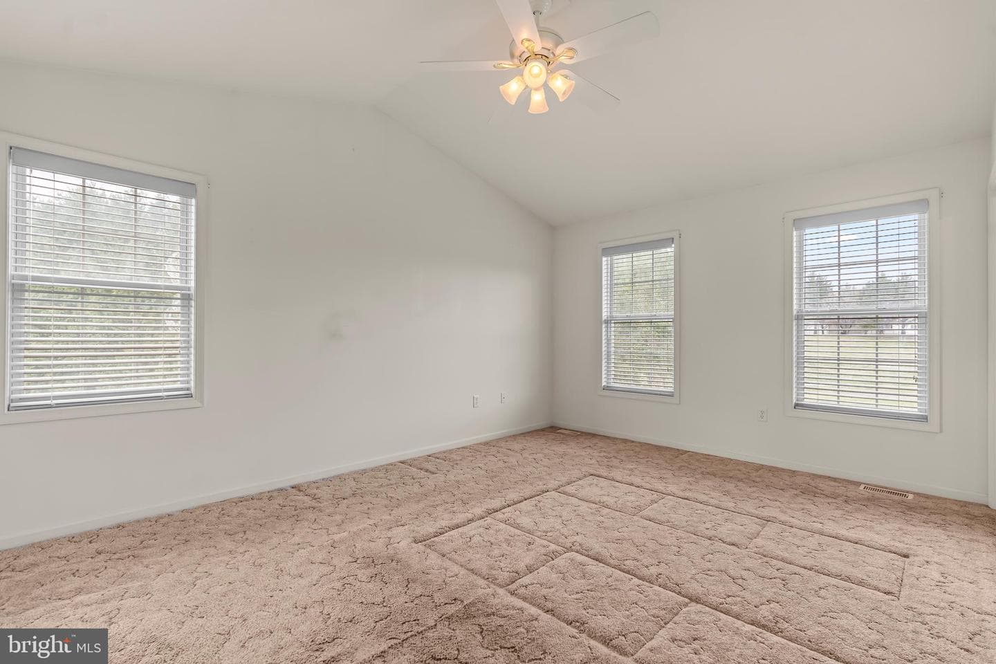 4901 General Gordon Circle photo 28