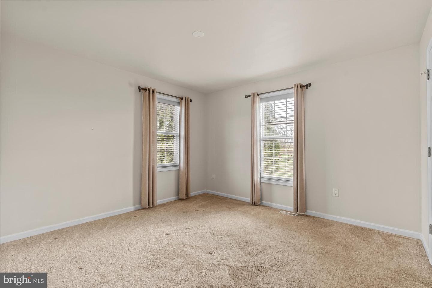 4901 General Gordon Circle photo 33