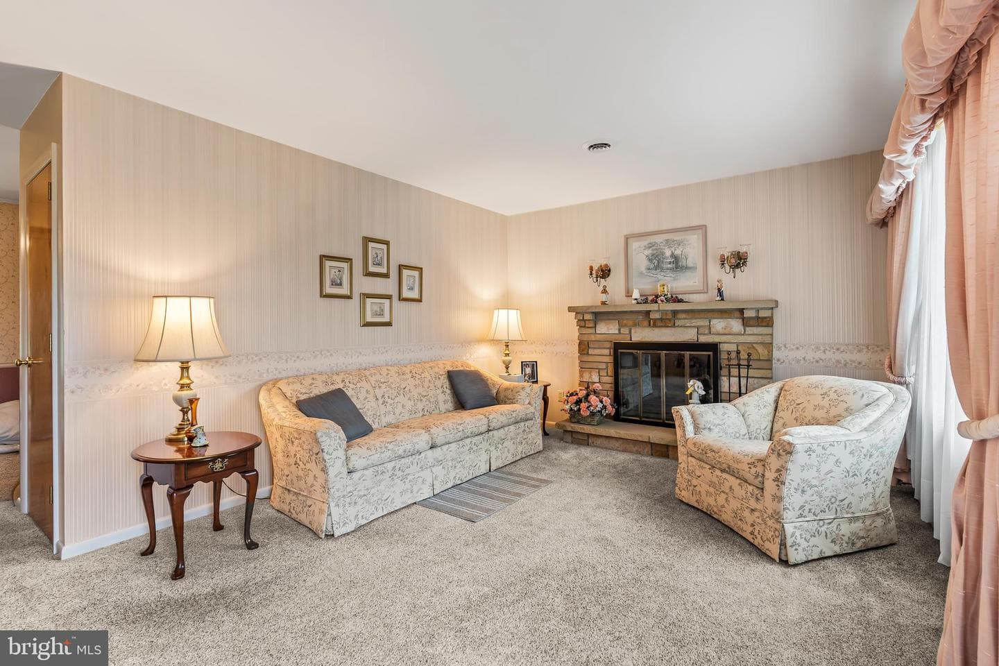 1404 Marshall Street photo 13