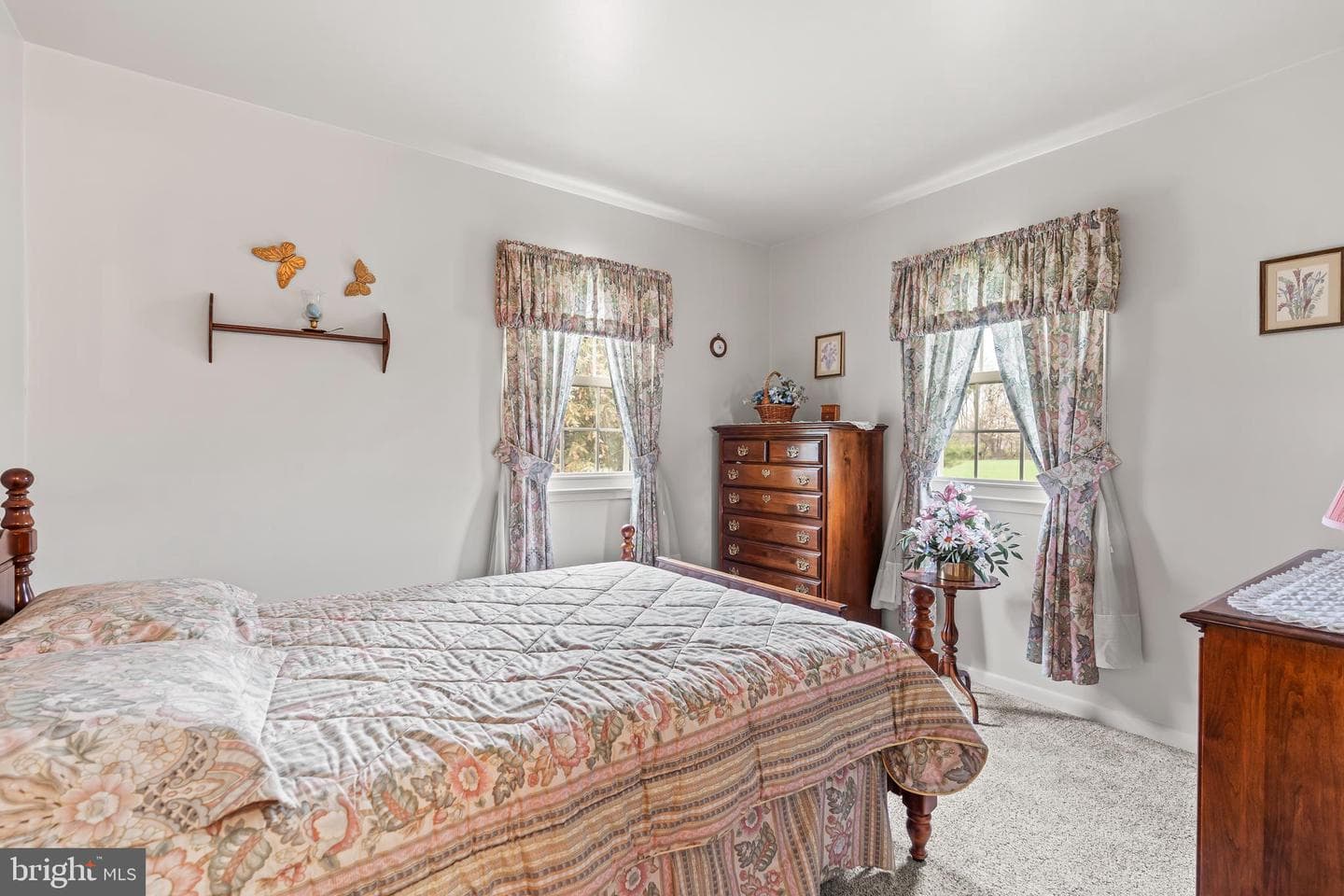 1404 Marshall Street photo 16
