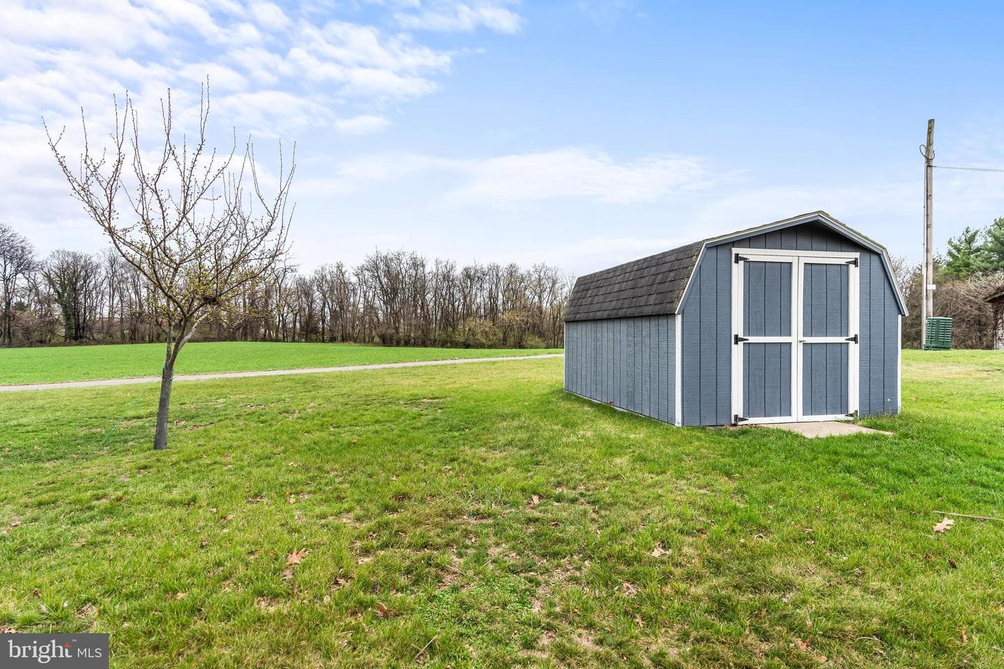1404 Marshall Street photo 27