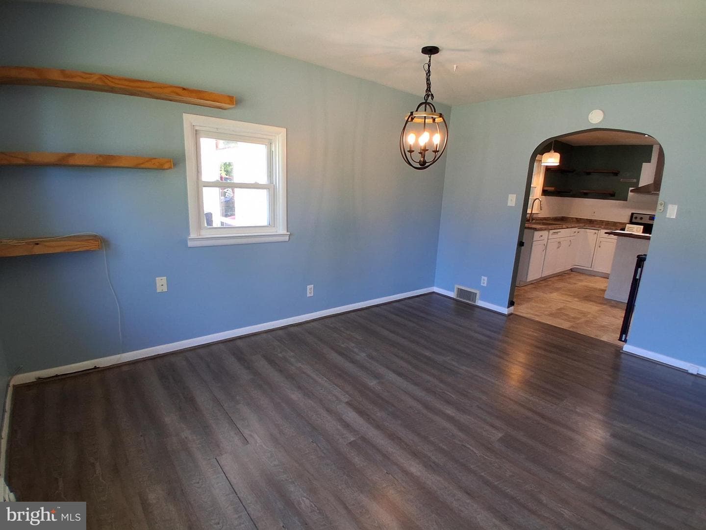 16 Ford Avenue photo 10
