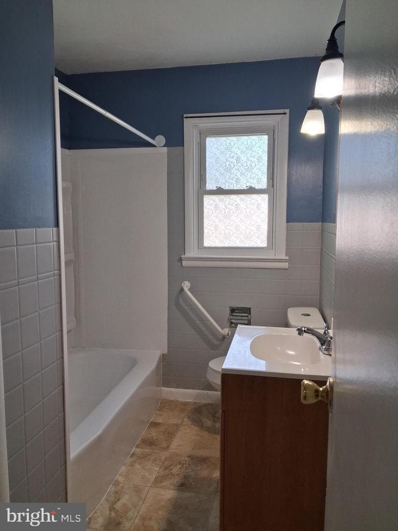 16 Ford Avenue photo 16
