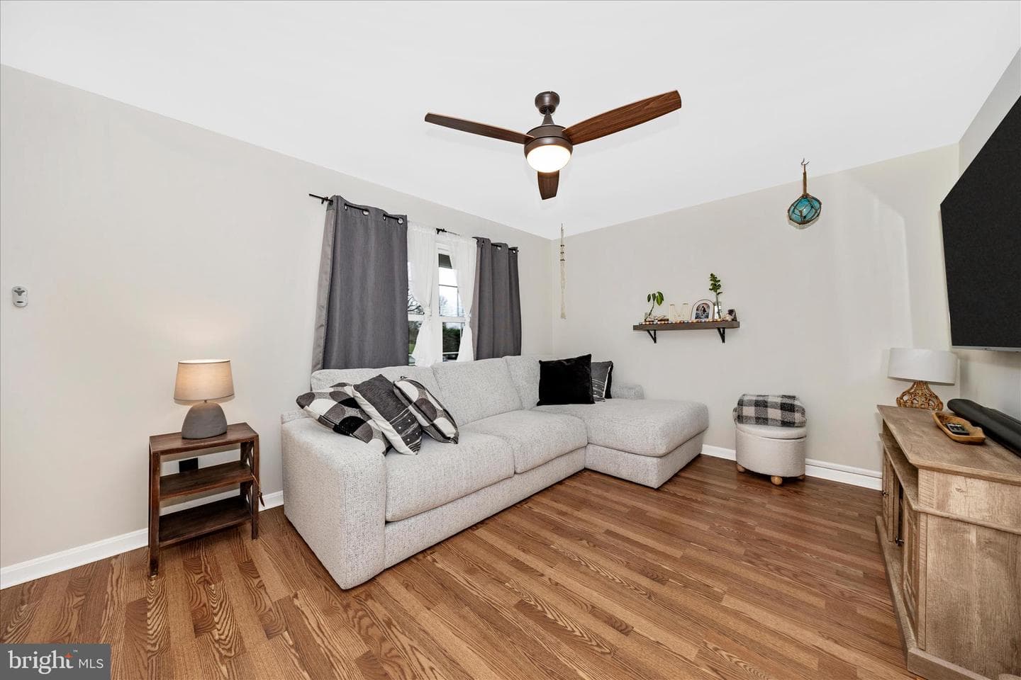17006 Newcastle Court photo 5