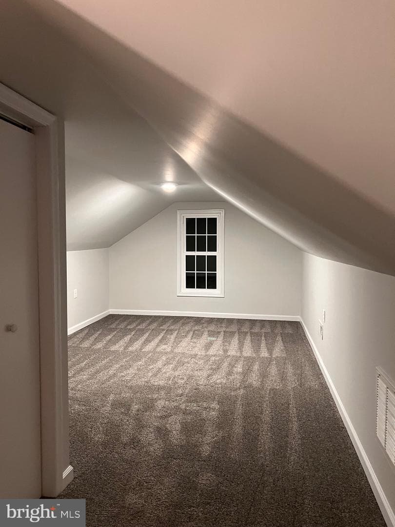 328 Bryan Place photo 11